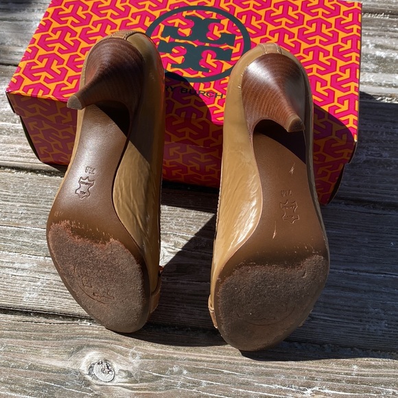VGC Tory Burch Daria Mid Heel pump style 11128614 size 7 color sand – 255 - Picture 3 of 6
